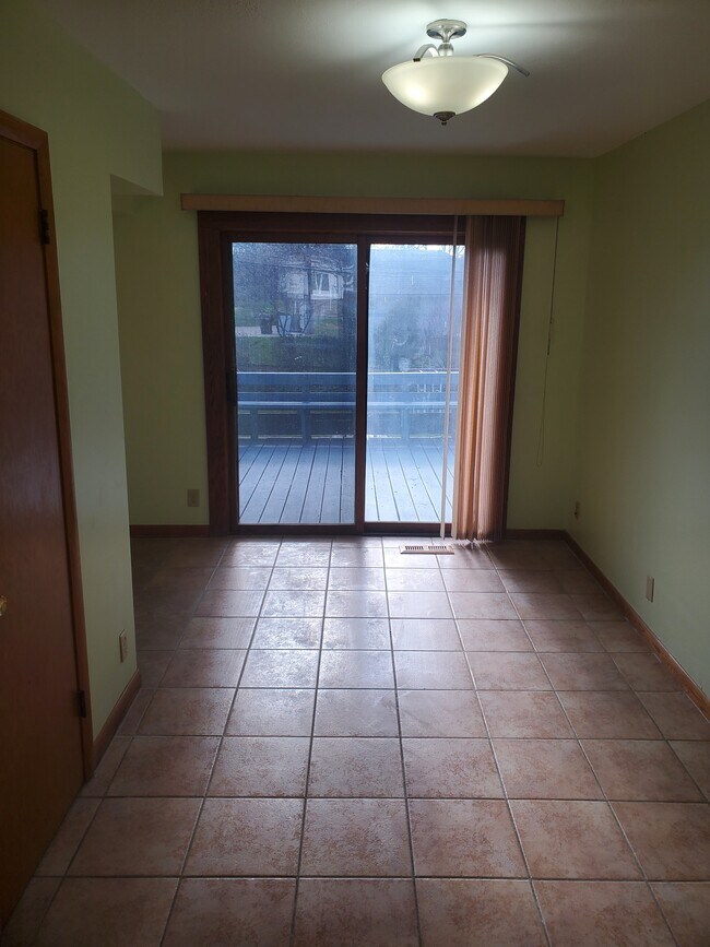 Foto del edificio - 6200 Baker Ave NE