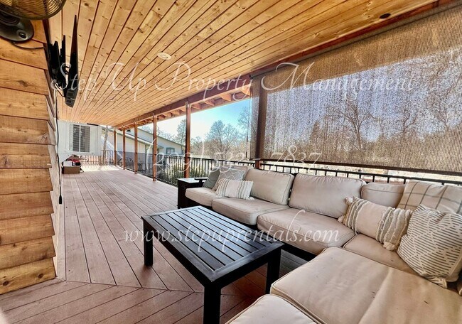 Foto del edificio - Stunning 3 Bedroom 2 Bath Home In Soulsbyv...