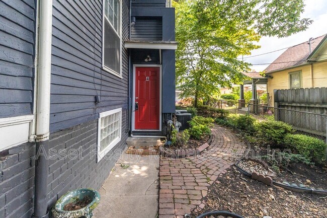 Foto del edificio - 602 Caswell Ave