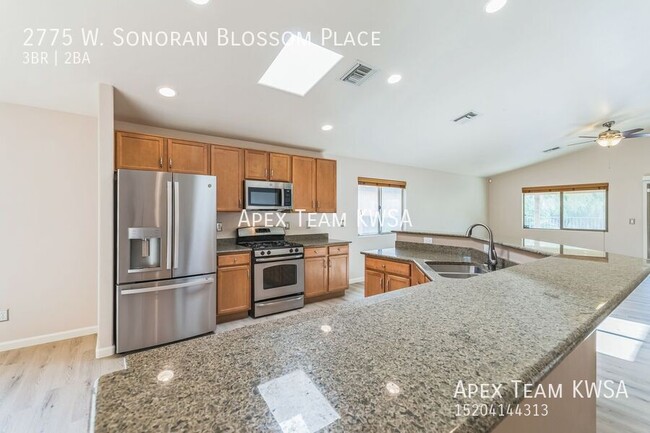 Foto del edificio - $1,995 Beautiful Home in Sonoran Blossom N...