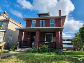 Building Photo - 1543 Clifton Ave