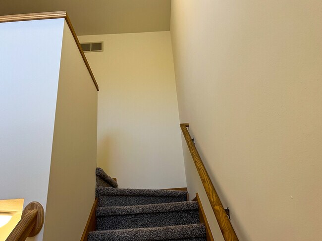 Foto del edificio - 1104 Heritage Ct