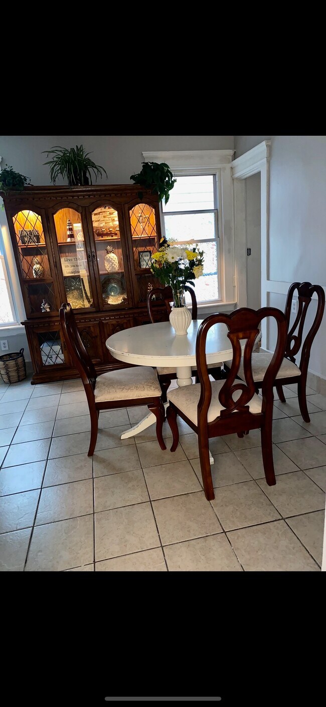 Foto del edificio - 44 Maltby Pl