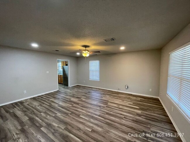 Foto del edificio - 3 Bedroom, 1.5 Bath Home in North Lubbock