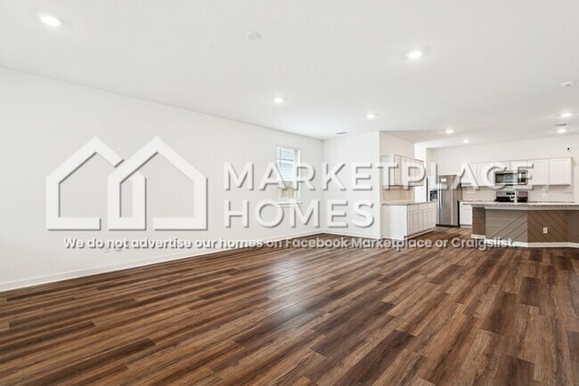 Foto del edificio - 40345 Cara Mae St