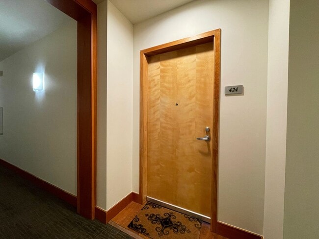 Foto del edificio - Gorgeous Furnished Pearl District Condo - ...