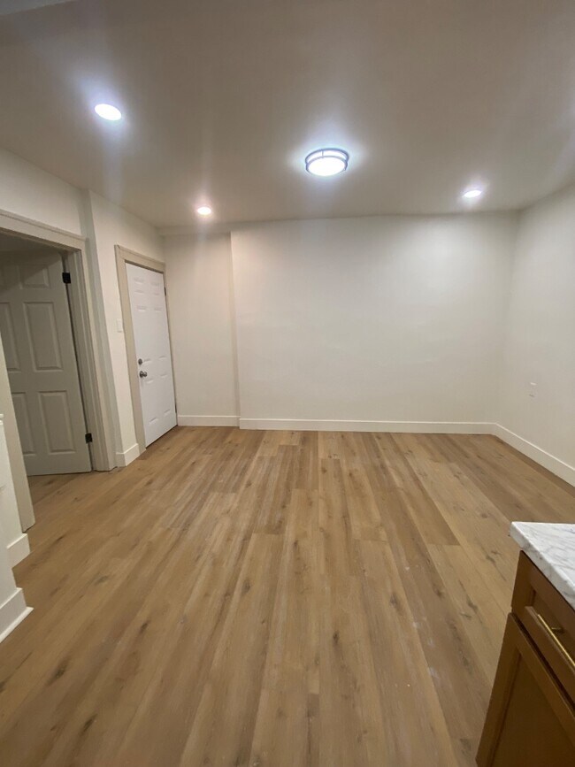 Foto del edificio - 4746 S Grand Blvd