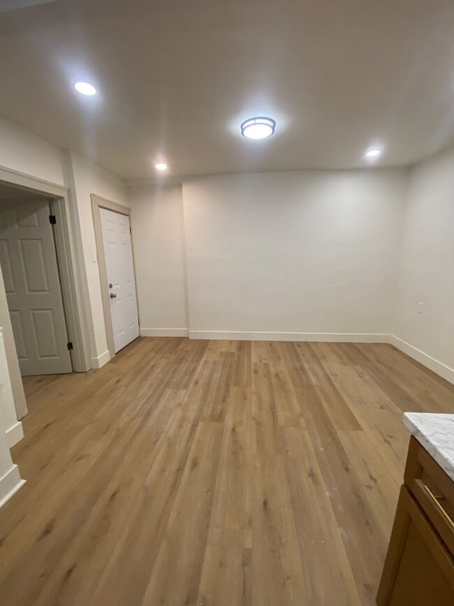 Building Photo - 4746 S Grand Blvd