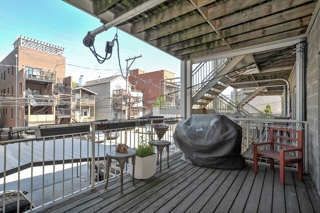 Foto del edificio - 1523 N Ashland Ave