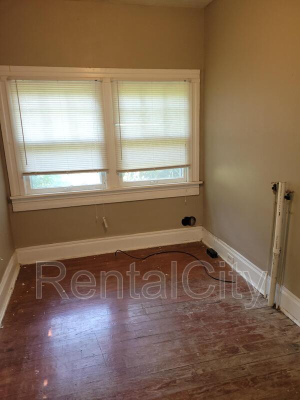Foto del edificio - 904 Sunnybrae Ave
