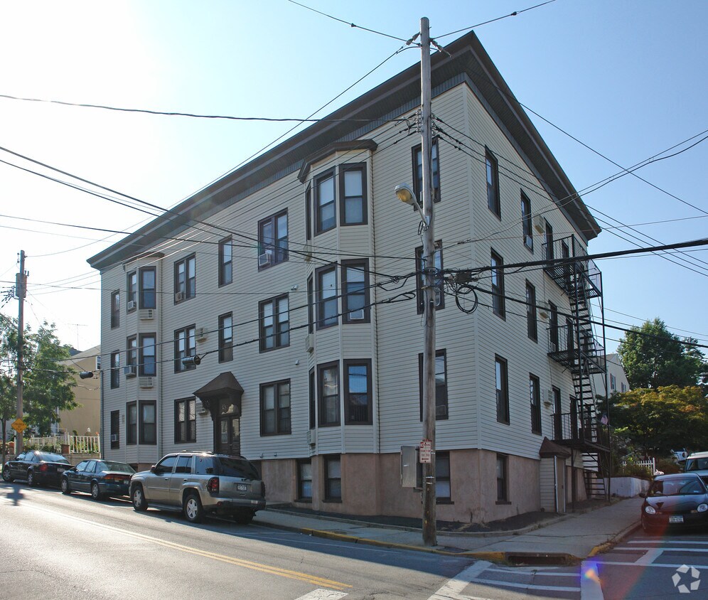 28 Chestnut St, Tarrytown, NY 10591 Apartments in Tarrytown, NY