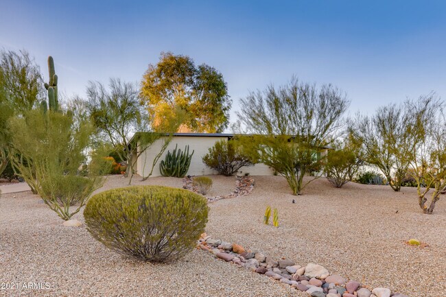 Building Photo - 17018 E Windchime Dr
