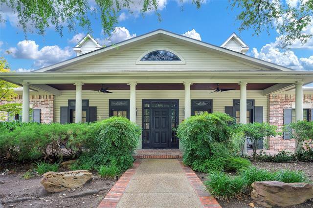 Foto del edificio - 6520 Twin Oaks Dr