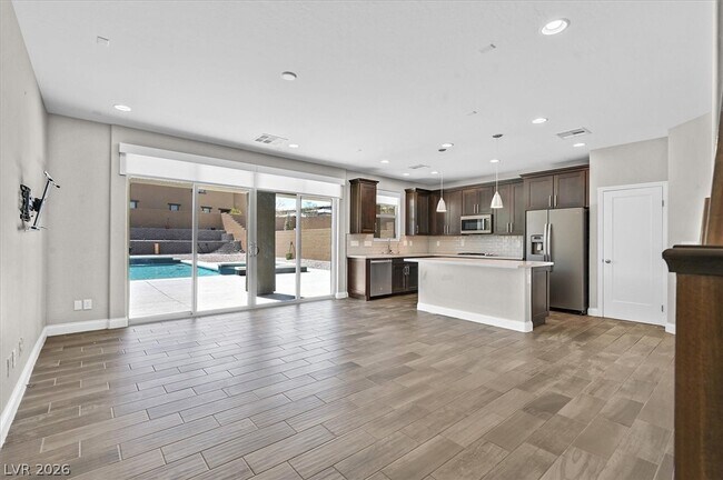 Foto del edificio - 921 Cirrus Cloud Ave