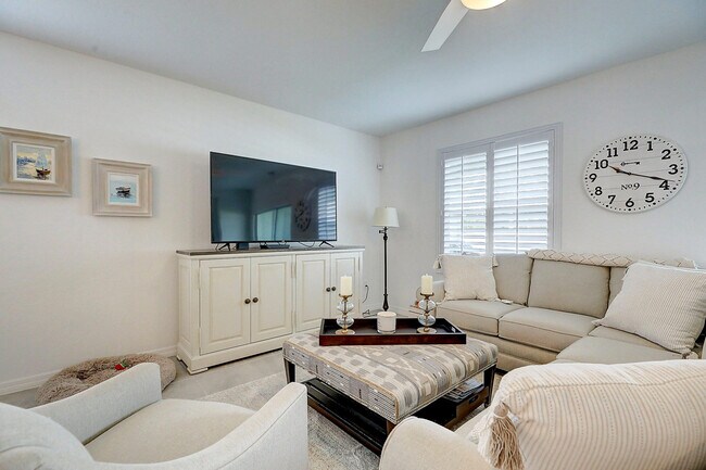 Foto del edificio - 4598 SW Scope St