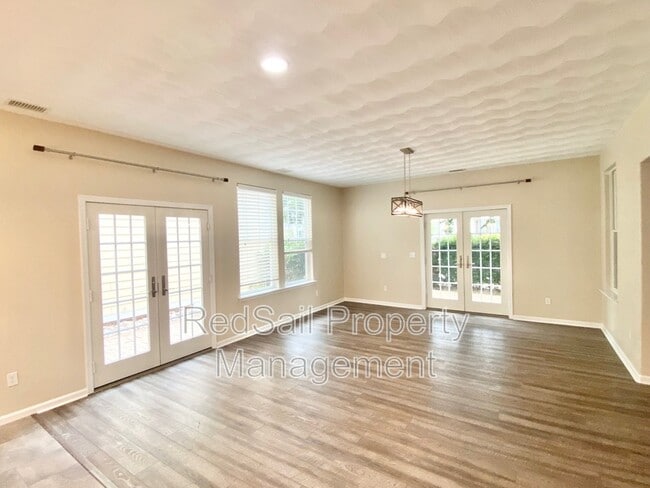 Building Photo - 104 Sharpe Dr