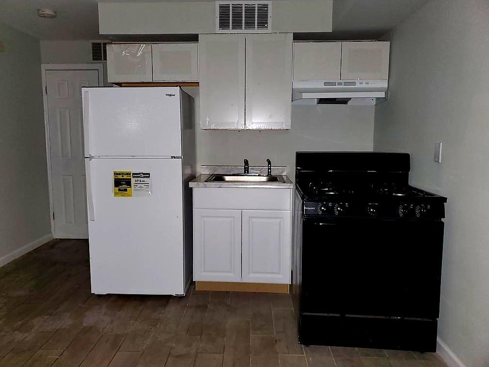 Primary Photo - 61 Mildred Ave