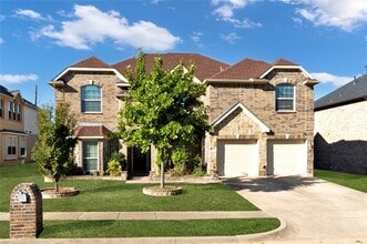 Building Photo - 1411 Genesis Dr