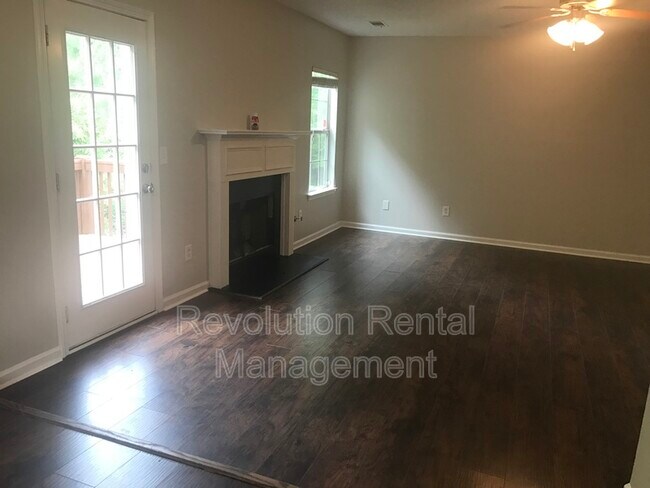 Foto del edificio - 6941 Foxmoor Way
