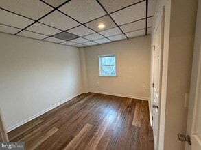 Building Photo - 5375 Mulberry St