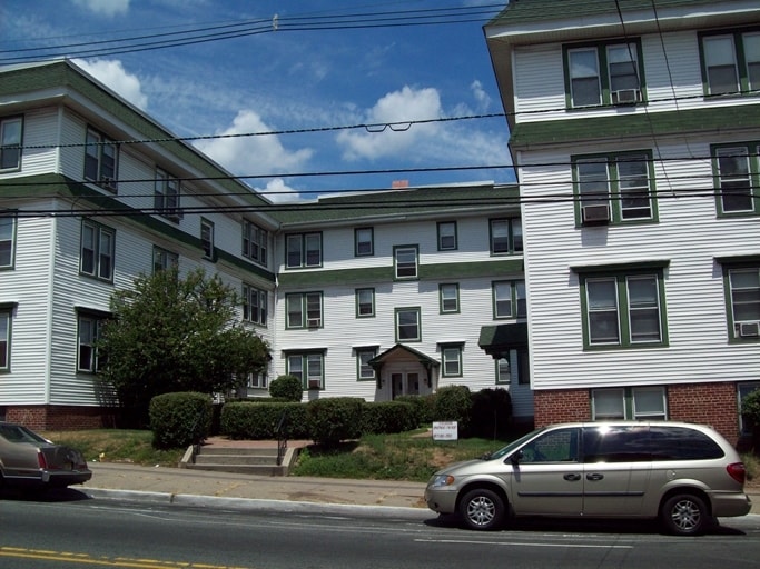 Primary Photo - 1309-1315 Clinton Avenue