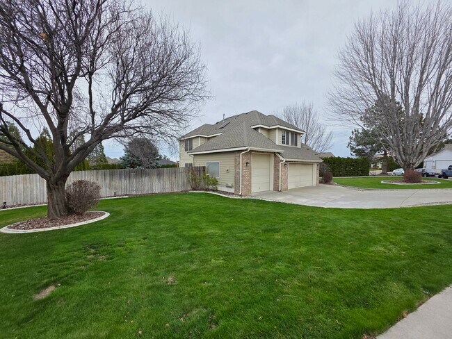 Building Photo - 2918 W 43rd Ct