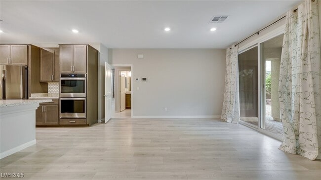 Foto del edificio - 4232 Kibraney Ave