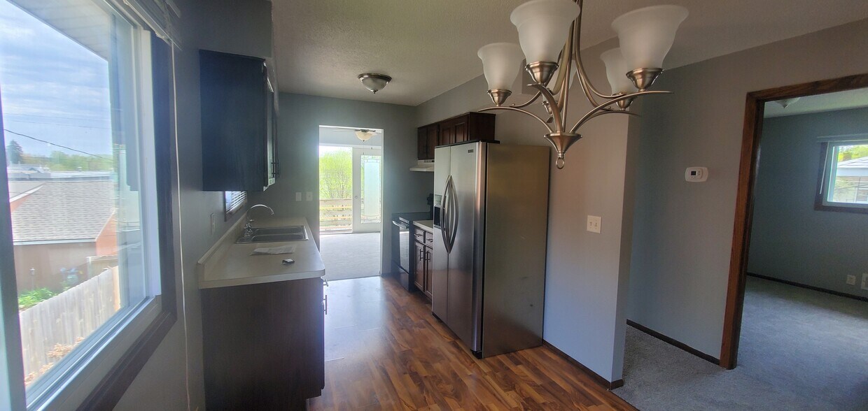 Foto principal - 227 14th Ave S