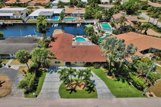 Building Photo - 2051 Coral Reef Dr