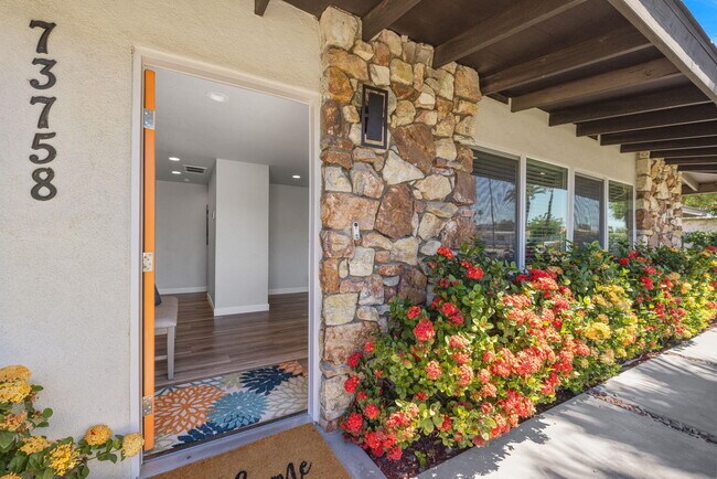 Building Photo - 73758 De Anza Wy