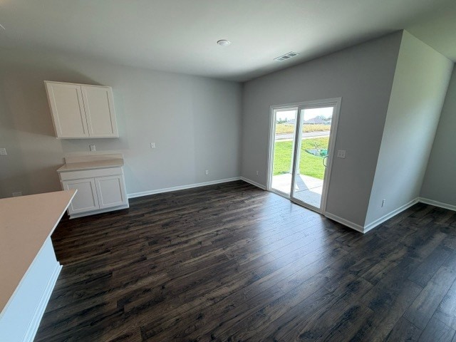 Building Photo - 5449 Conifer Ln