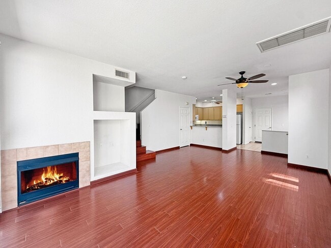 Building Photo - Beautiful 3-Bedroom Home with Backyard Ret...