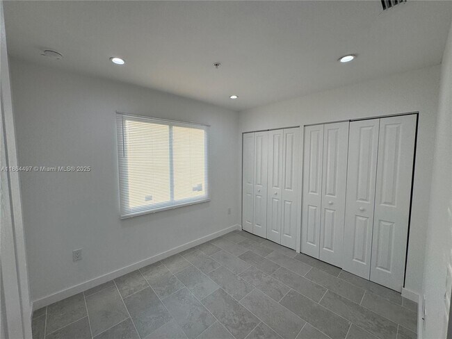 Foto del edificio - 2782 NW 46th St