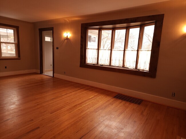 Foto del edificio - 1021 N Altadena Ave