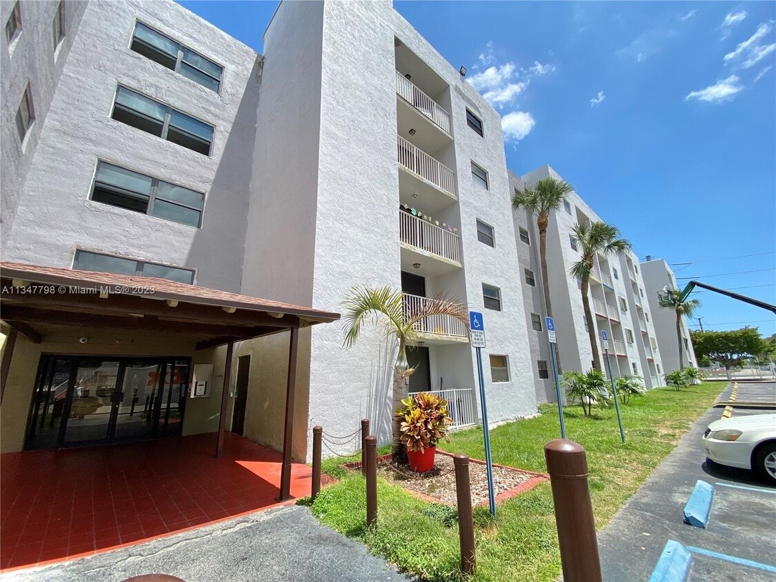 8145 NW 7th St Unit 103, Miami, FL 33126 Condo for Rent in Miami
