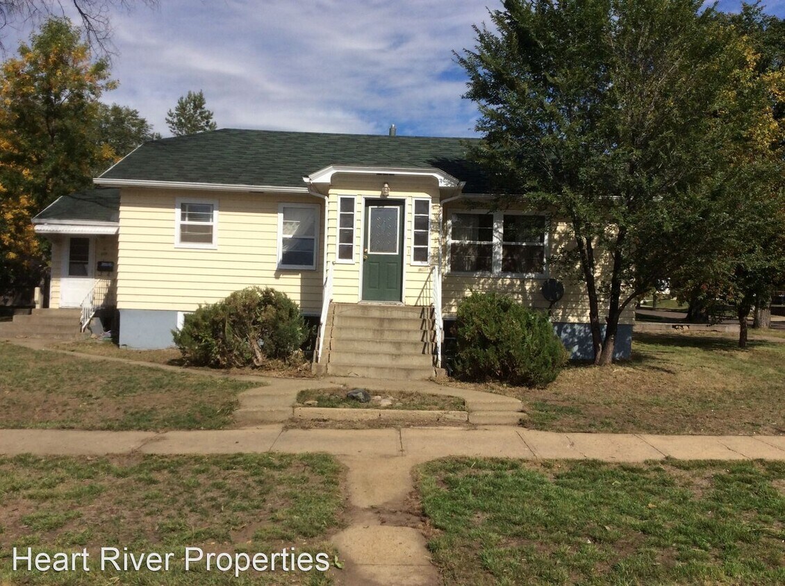 Primary Photo - 3 br, 2 bath House - 504 5th St West