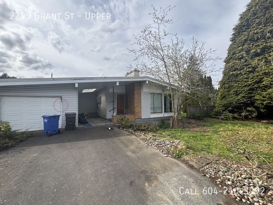Primary Photo - House in West Clearbrook