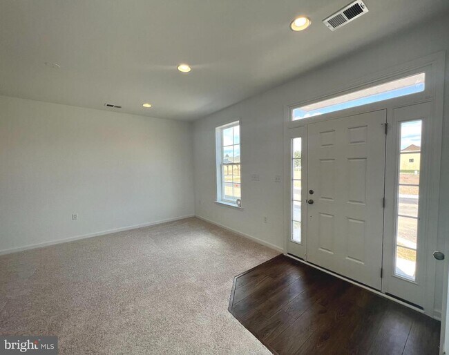 Building Photo - 3141 Eton Pl