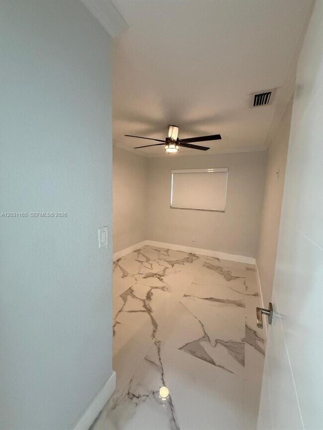 Foto del edificio - 8738 NW 116th Terrace