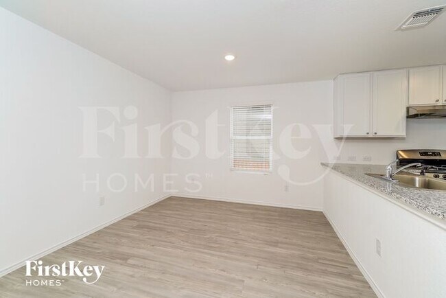 Building Photo - 6459 Cibolo Springs