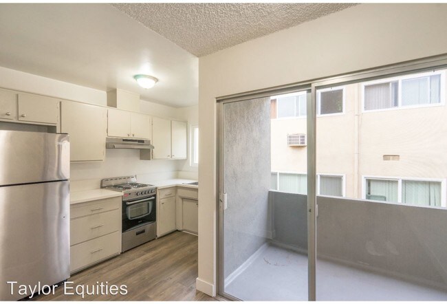 Foto del edificio - 981 Elden Ave