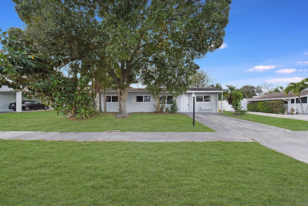 Foto principal - 710 Cayuga St