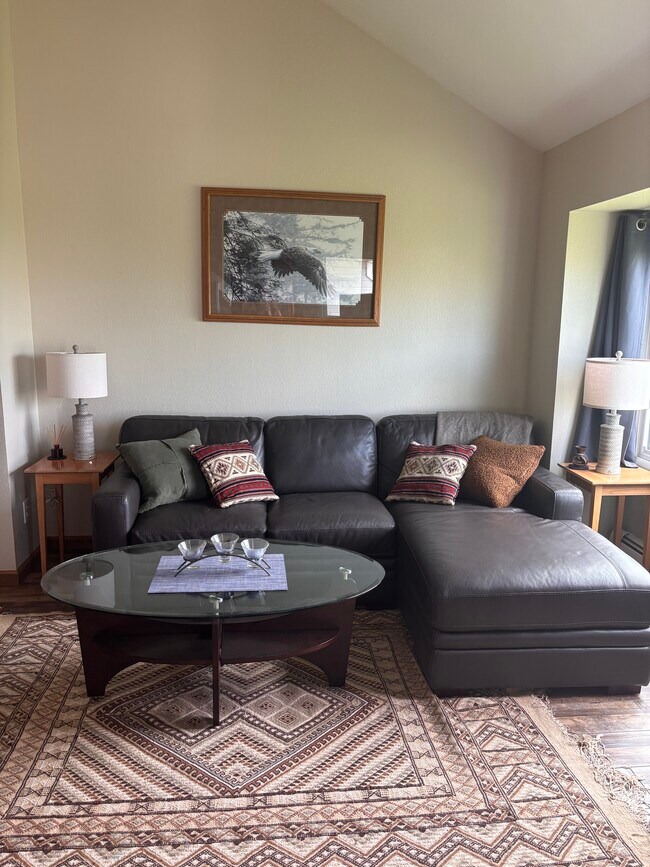 leather sectional - 2201 Pearl St
