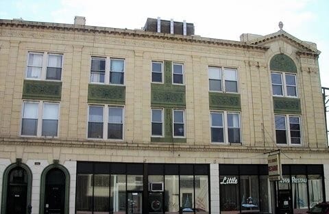 Building Photo - 4755 N Sawyer Ave