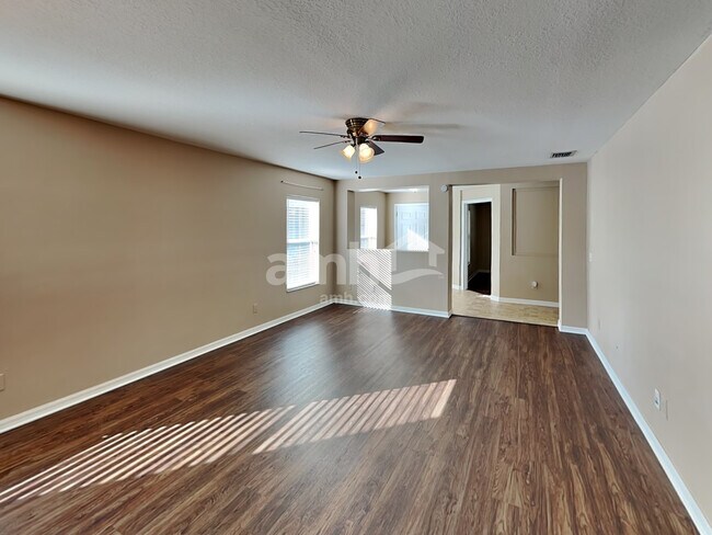 Building Photo - 6608 Waterton Drive