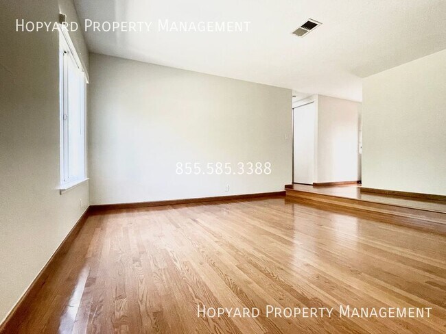 Building Photo - Fantastic Location in Union City! 4 Bedroo...