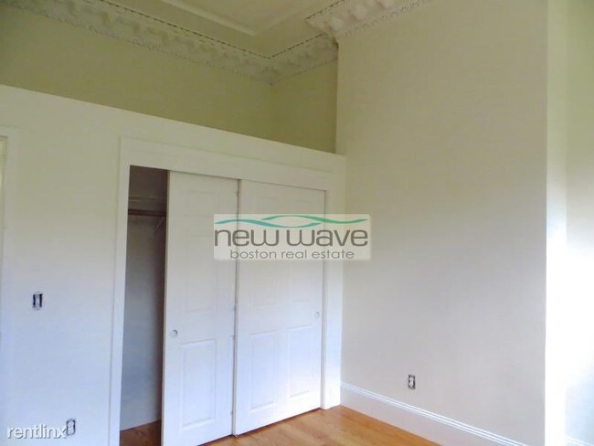 Building Photo - 529 Massachusetts Ave