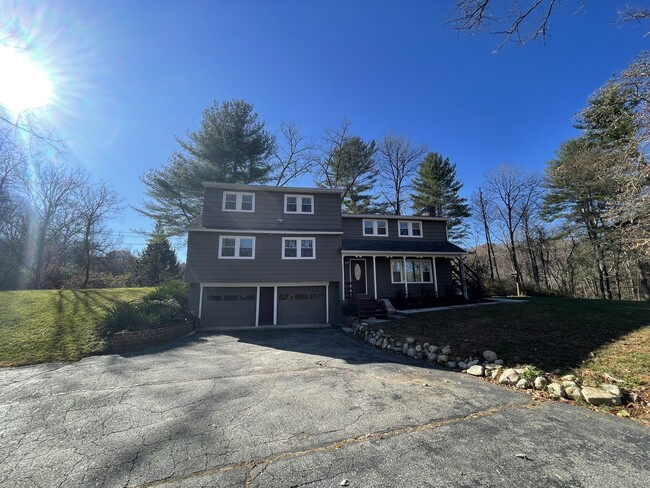 Building Photo - 617 Long Mountain Rd