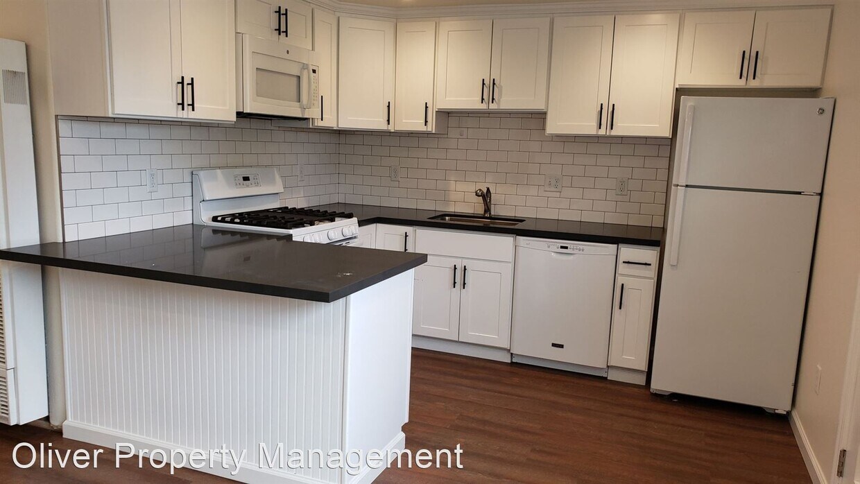 Primary Photo - 2 br, 1 bath House - 20 Lone Pine Ave
