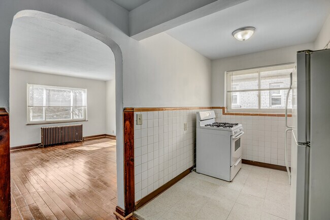 Foto del edificio - 1644 Summit Rd